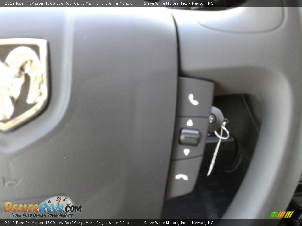 2019 Ram ProMaster 1500 Low Roof Cargo Van Bright White / Black Photo #16