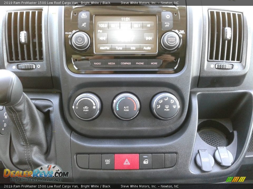 2019 Ram ProMaster 1500 Low Roof Cargo Van Bright White / Black Photo #20