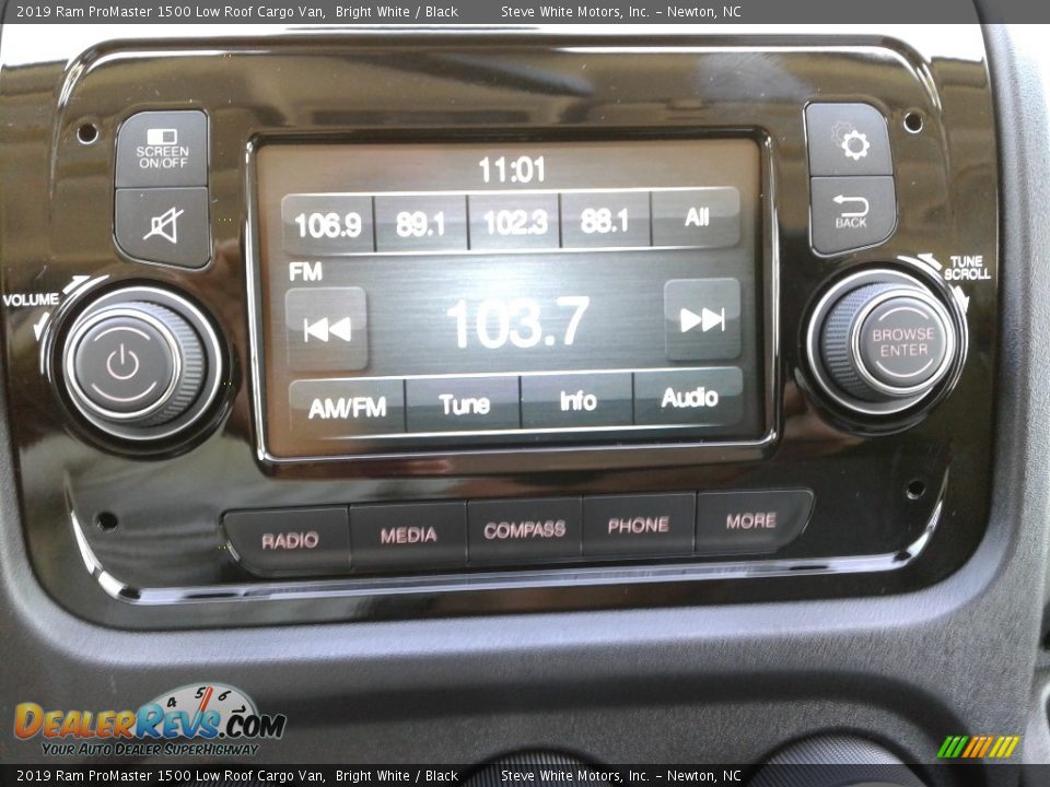 2019 Ram ProMaster 1500 Low Roof Cargo Van Bright White / Black Photo #21