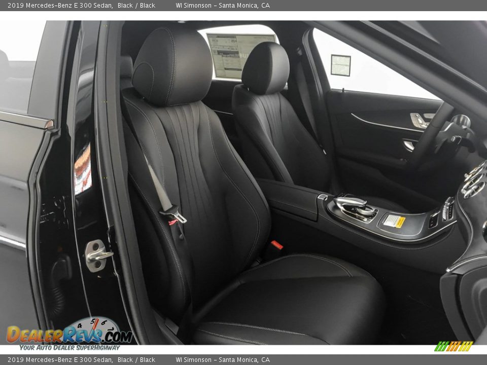 2019 Mercedes-Benz E 300 Sedan Black / Black Photo #5
