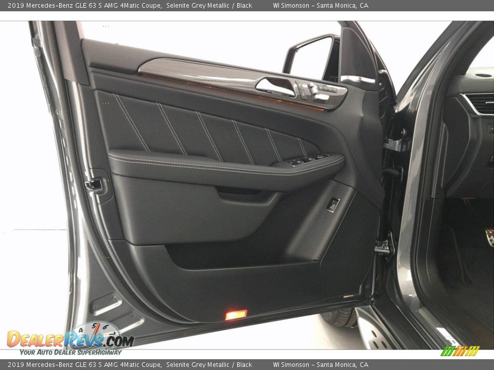Door Panel of 2019 Mercedes-Benz GLE 63 S AMG 4Matic Coupe Photo #25