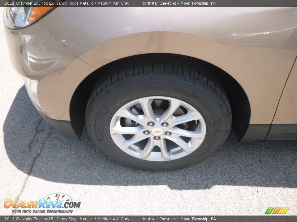 2019 Chevrolet Equinox LS Sandy Ridge Metallic / Medium Ash Gray Photo #2