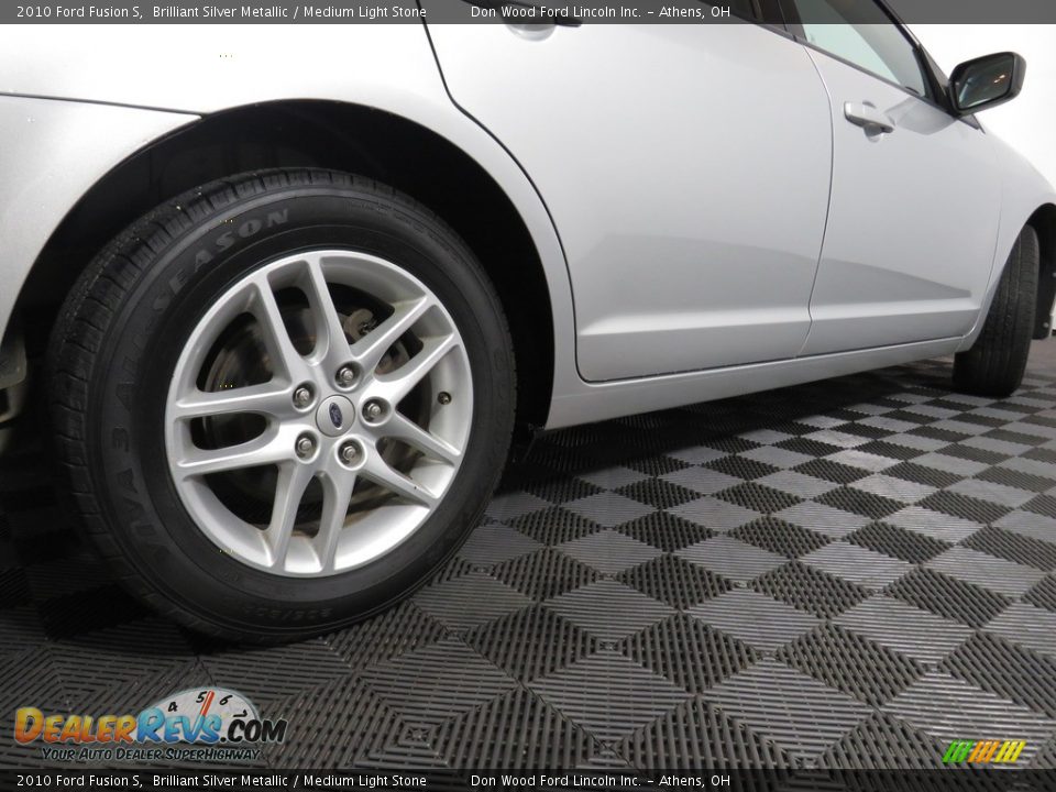 2010 Ford Fusion S Brilliant Silver Metallic / Medium Light Stone Photo #14