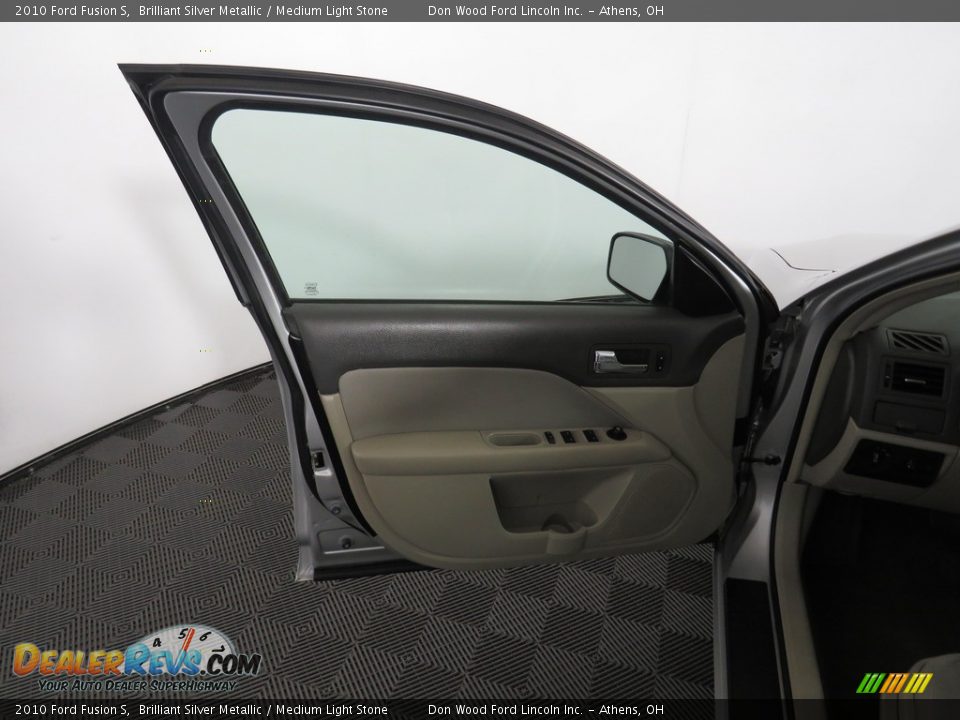 2010 Ford Fusion S Brilliant Silver Metallic / Medium Light Stone Photo #15