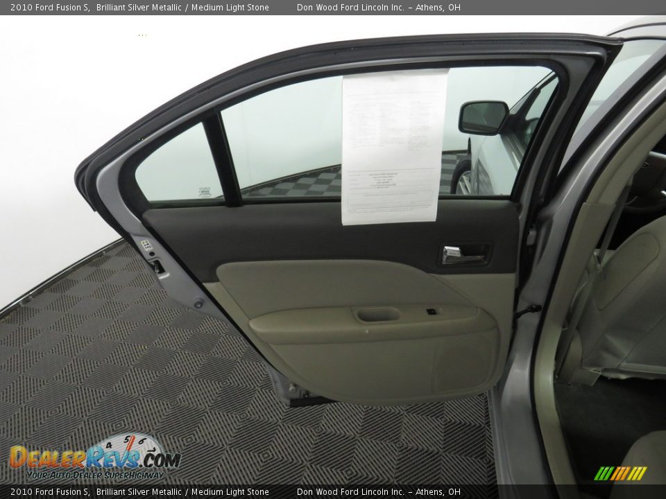 2010 Ford Fusion S Brilliant Silver Metallic / Medium Light Stone Photo #19