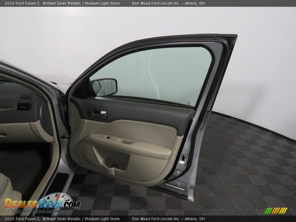 2010 Ford Fusion S Brilliant Silver Metallic / Medium Light Stone Photo #23