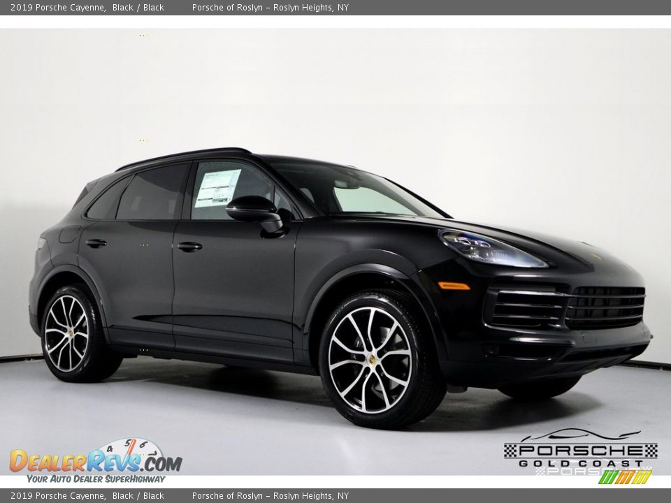 2019 Porsche Cayenne Black / Black Photo #1