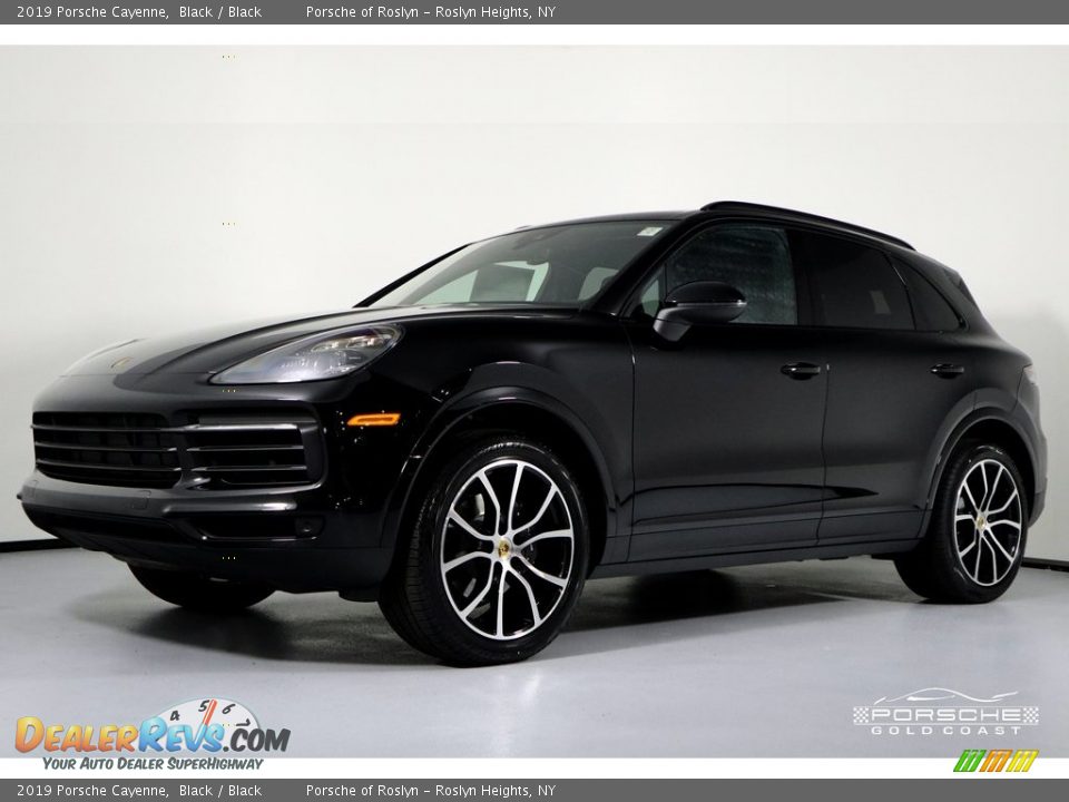 2019 Porsche Cayenne Black / Black Photo #3