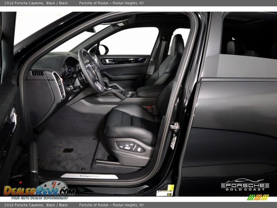2019 Porsche Cayenne Black / Black Photo #14
