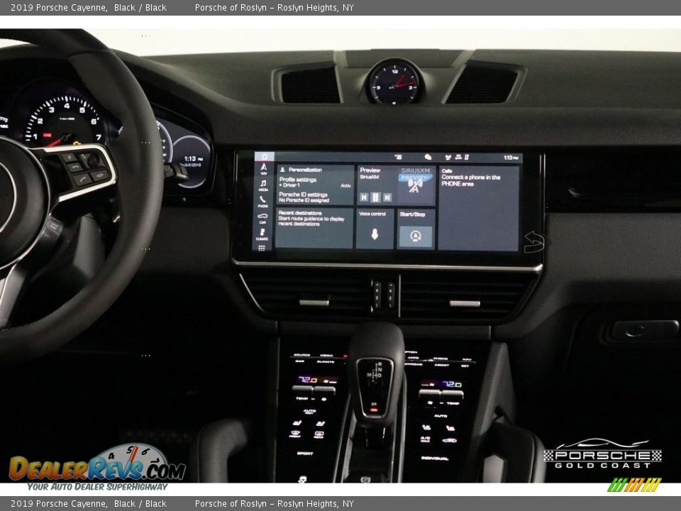 2019 Porsche Cayenne Black / Black Photo #17