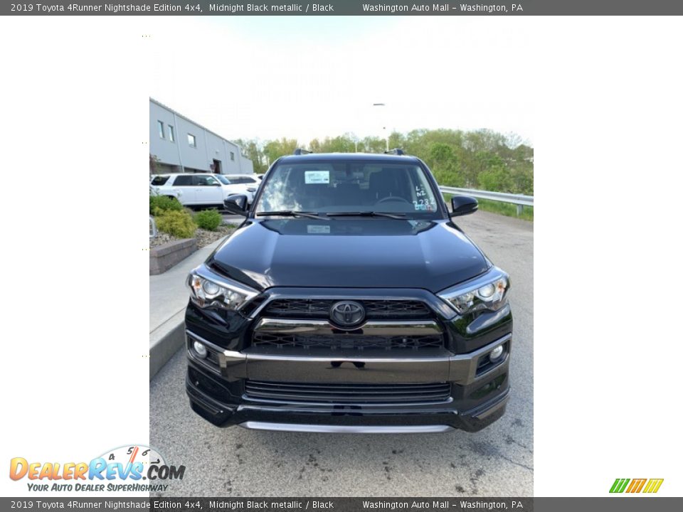 2019 Toyota 4Runner Nightshade Edition 4x4 Midnight Black metallic / Black Photo #2