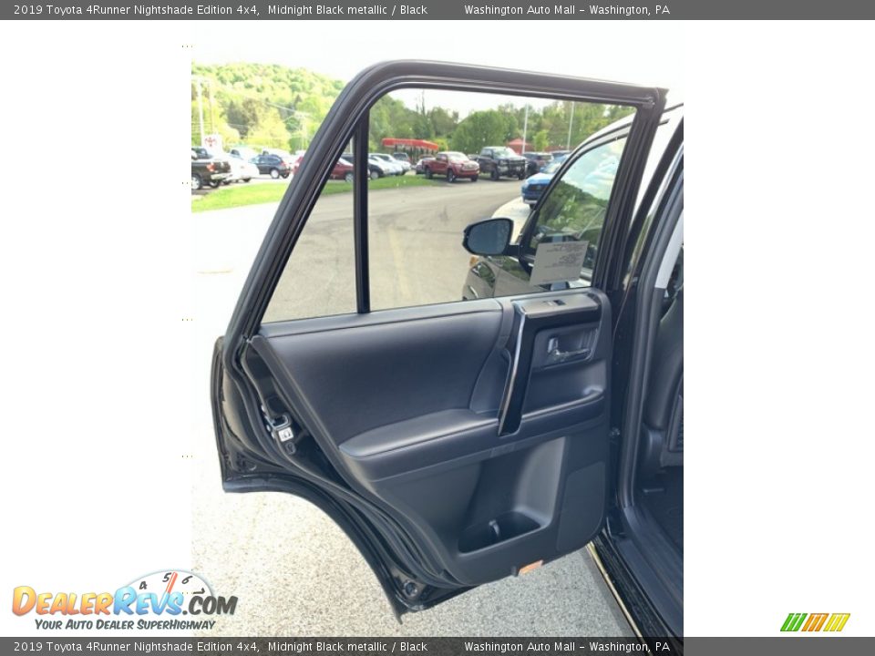 2019 Toyota 4Runner Nightshade Edition 4x4 Midnight Black metallic / Black Photo #15