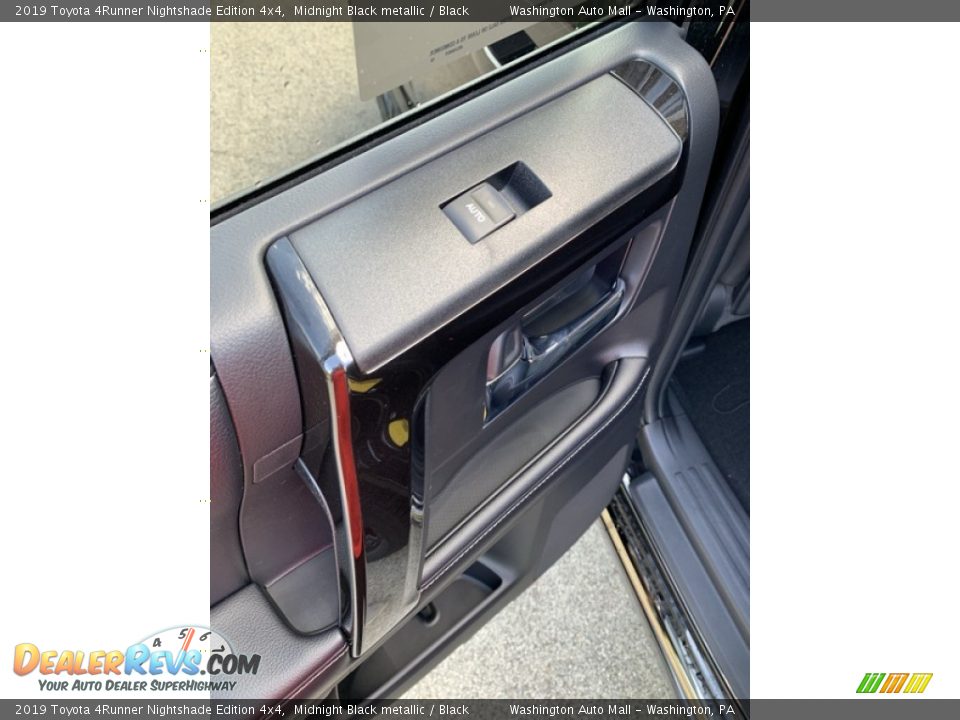 2019 Toyota 4Runner Nightshade Edition 4x4 Midnight Black metallic / Black Photo #16