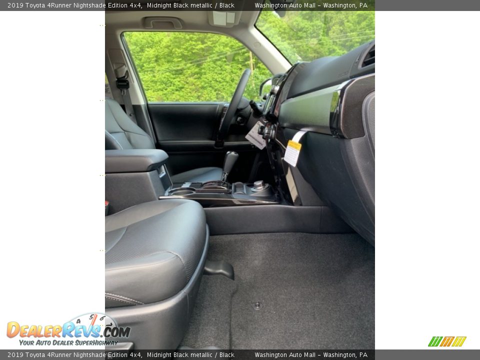 2019 Toyota 4Runner Nightshade Edition 4x4 Midnight Black metallic / Black Photo #30