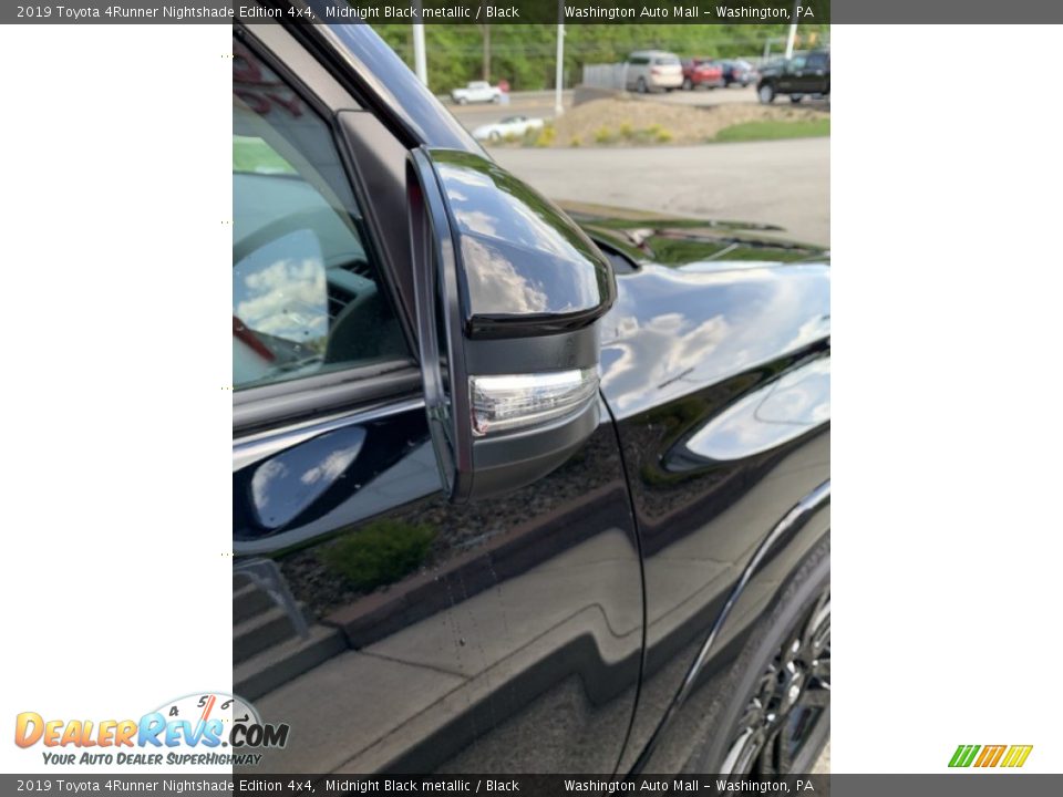 2019 Toyota 4Runner Nightshade Edition 4x4 Midnight Black metallic / Black Photo #31