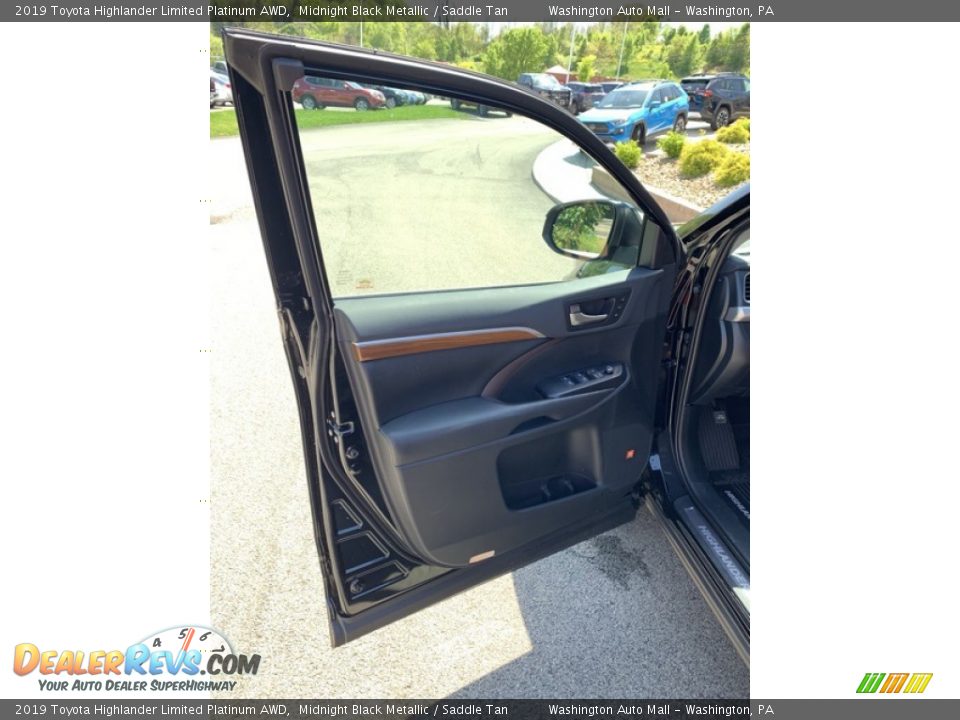 2019 Toyota Highlander Limited Platinum AWD Midnight Black Metallic / Saddle Tan Photo #8
