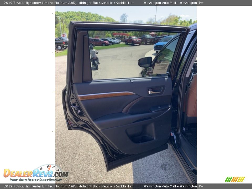 2019 Toyota Highlander Limited Platinum AWD Midnight Black Metallic / Saddle Tan Photo #16