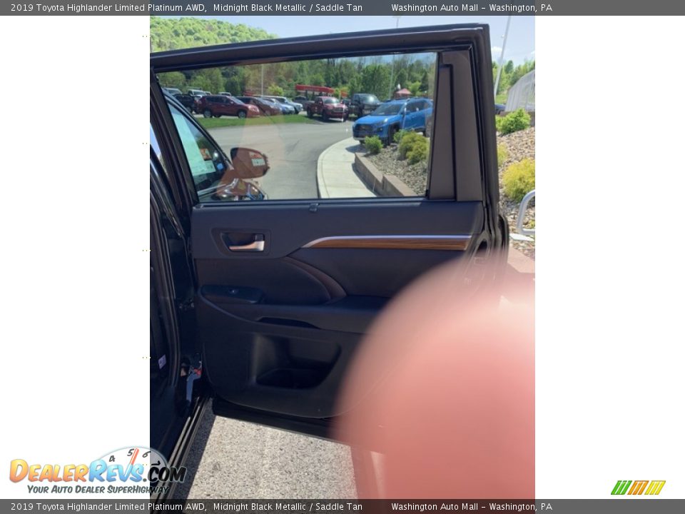 2019 Toyota Highlander Limited Platinum AWD Midnight Black Metallic / Saddle Tan Photo #24