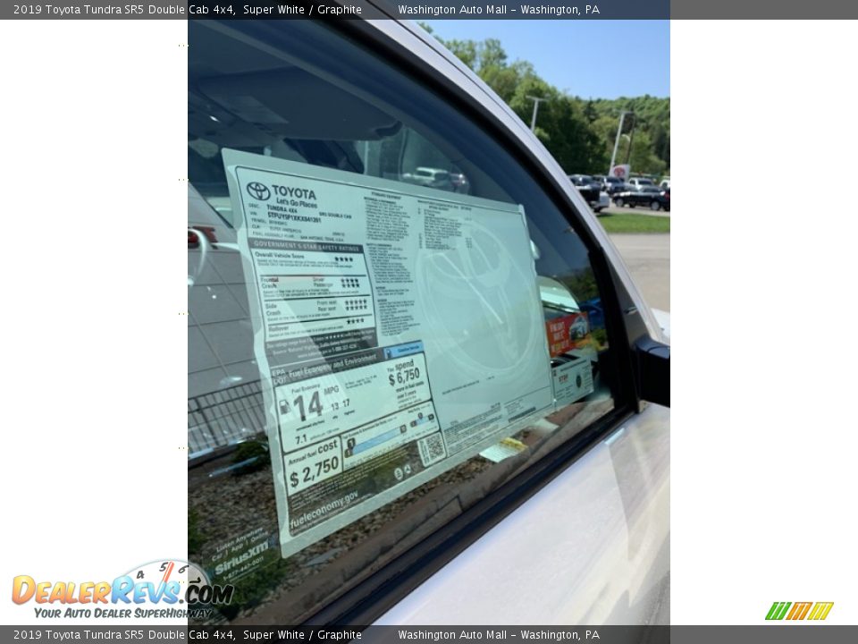 2019 Toyota Tundra SR5 Double Cab 4x4 Super White / Graphite Photo #25