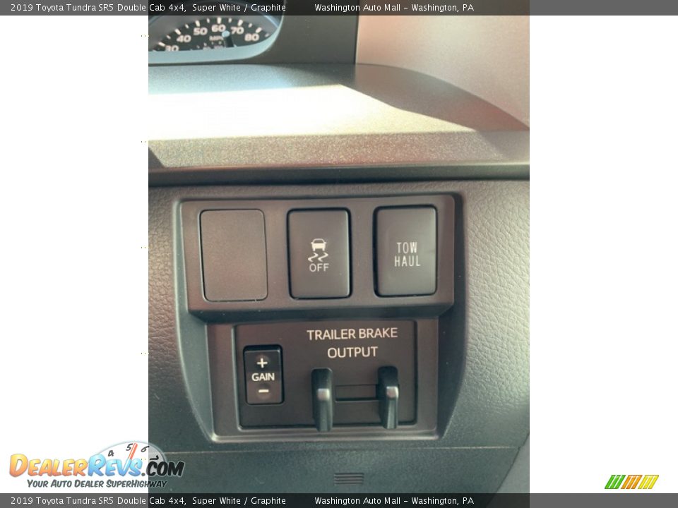 2019 Toyota Tundra SR5 Double Cab 4x4 Super White / Graphite Photo #33