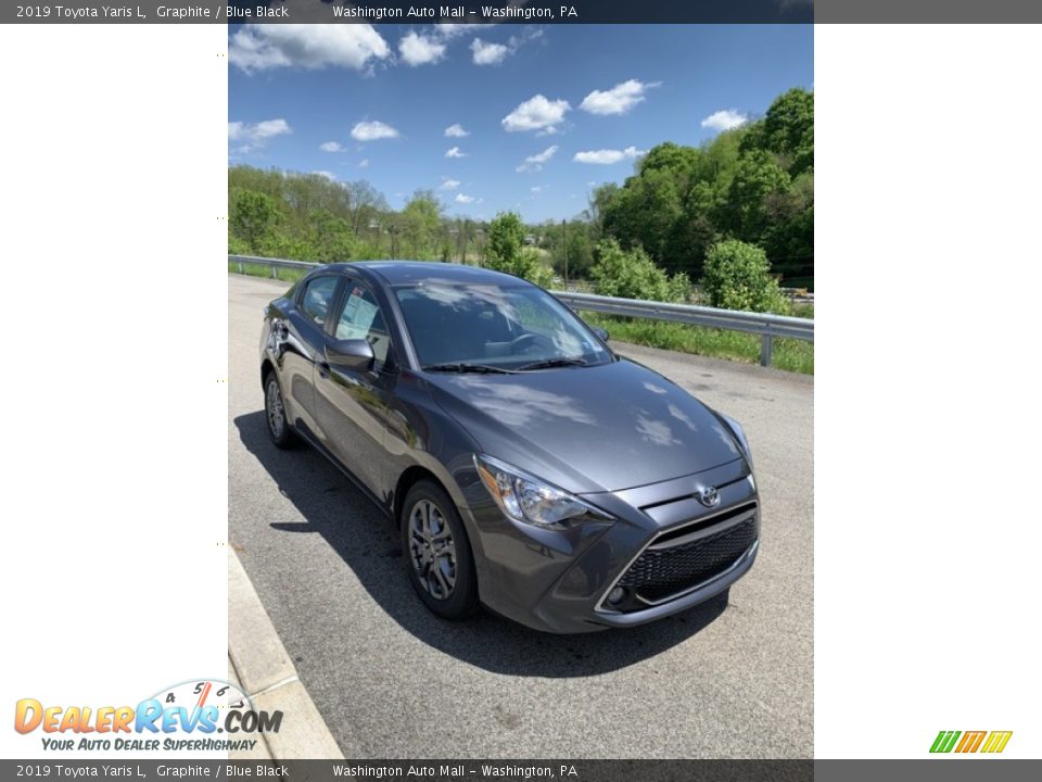 2019 Toyota Yaris L Graphite / Blue Black Photo #3