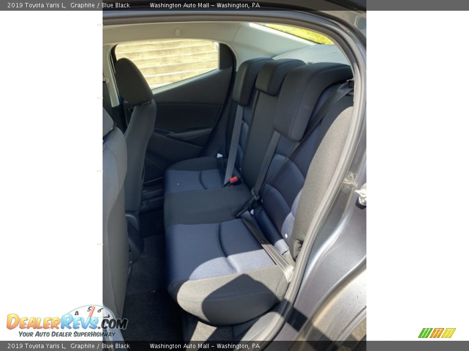 2019 Toyota Yaris L Graphite / Blue Black Photo #17
