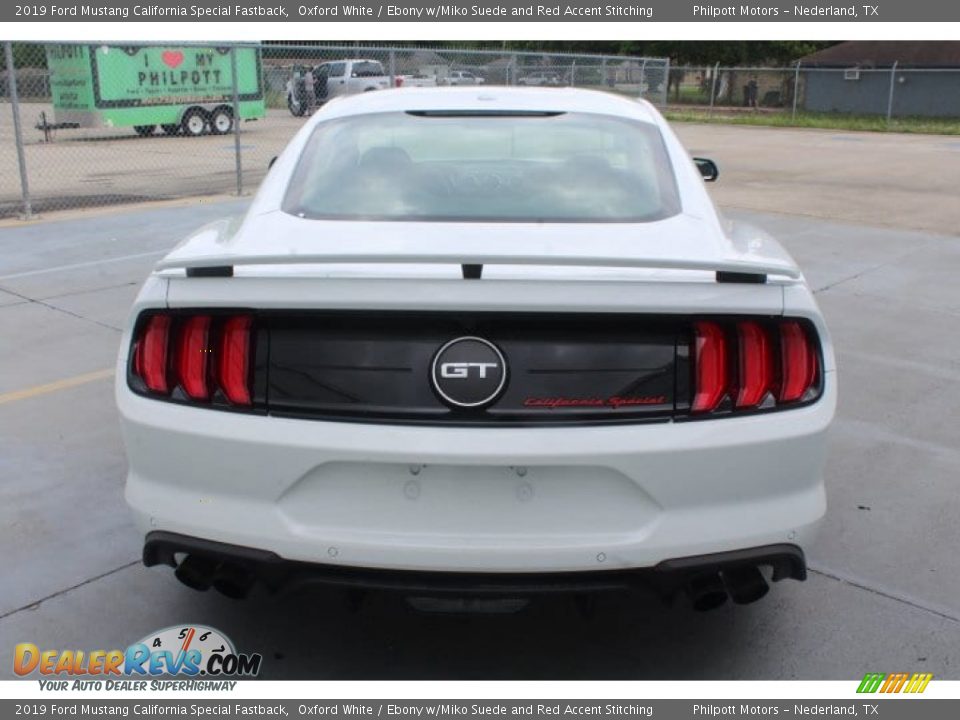 2019 Ford Mustang California Special Fastback Oxford White / Ebony w/Miko Suede and Red Accent Stitching Photo #7