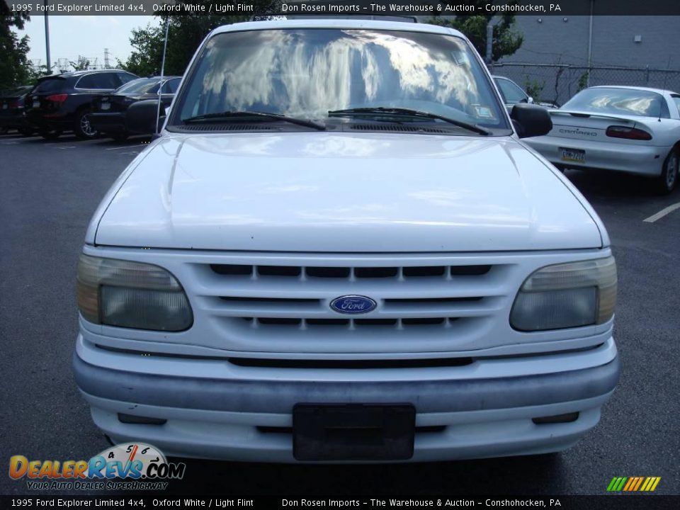 1995 Ford Explorer Limited 4x4 Oxford White / Light Flint Photo #3