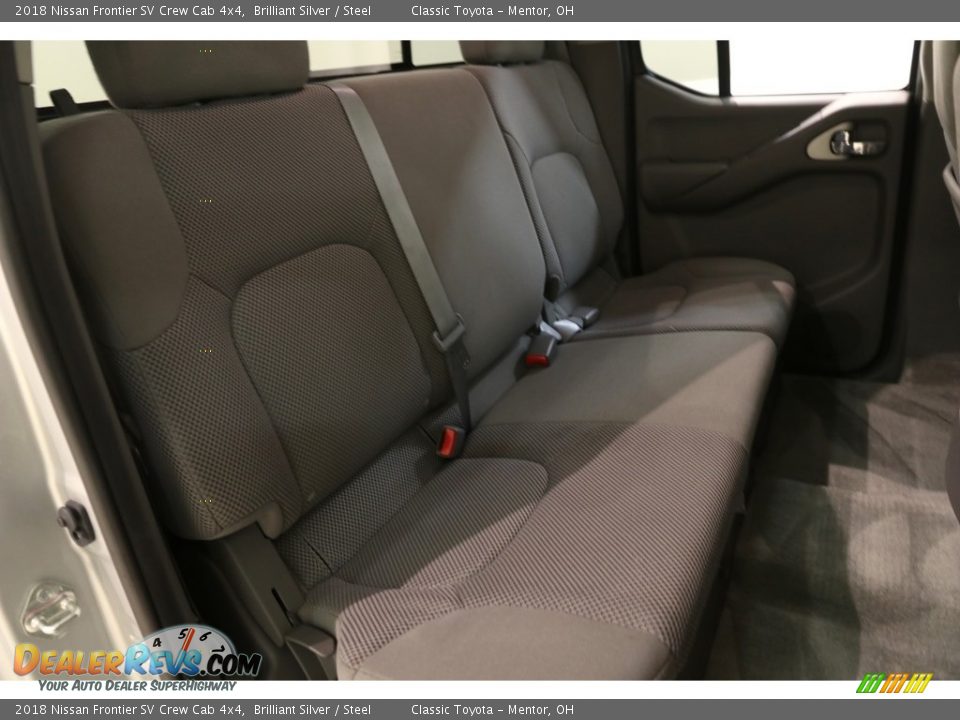 2018 Nissan Frontier SV Crew Cab 4x4 Brilliant Silver / Steel Photo #13