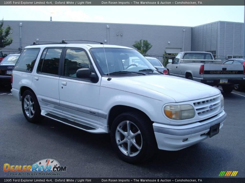 1995 Ford Explorer Limited 4x4 Oxford White / Light Flint Photo #5