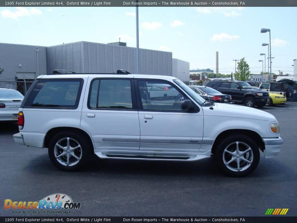 1995 Ford Explorer Limited 4x4 Oxford White / Light Flint Photo #6