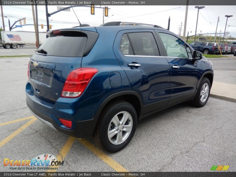2019 Chevrolet Trax LT AWD Pacific Blue Metallic / Jet Black Photo #4