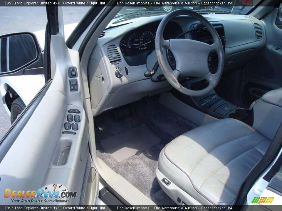 1995 Ford Explorer Limited 4x4 Oxford White / Light Flint Photo #12