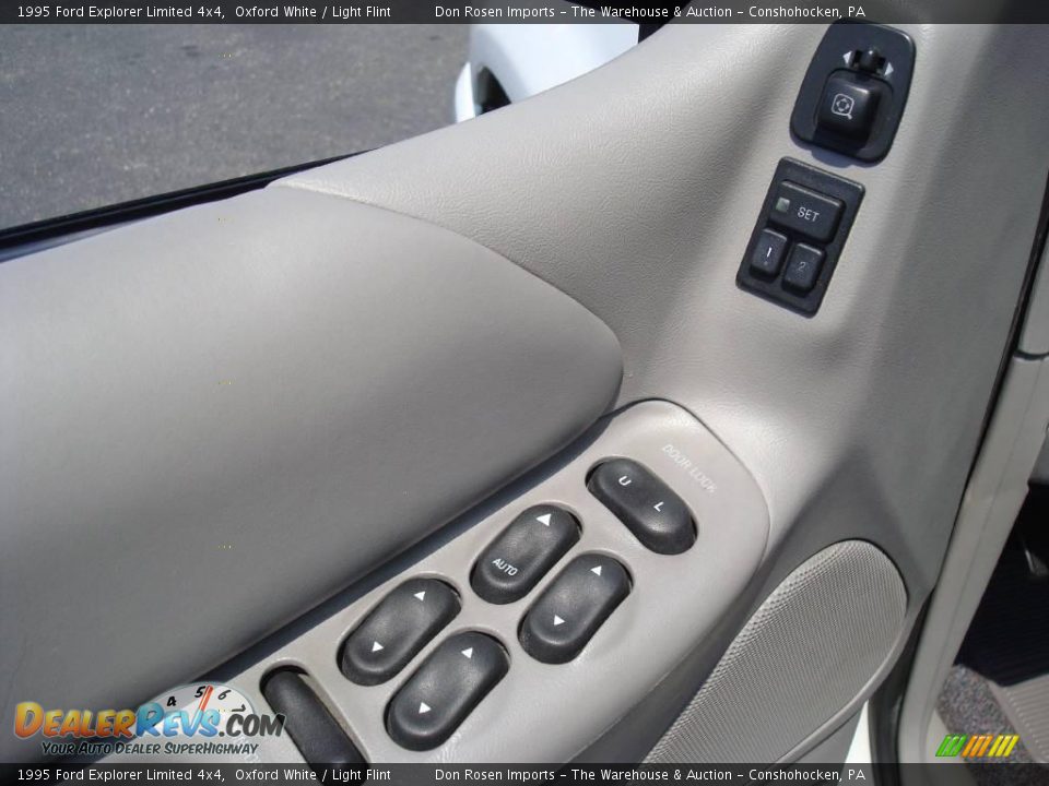 1995 Ford Explorer Limited 4x4 Oxford White / Light Flint Photo #14