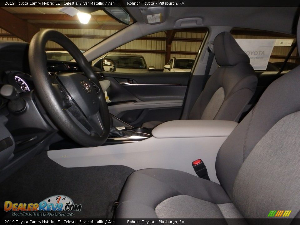2019 Toyota Camry Hybrid LE Celestial Silver Metallic / Ash Photo #6