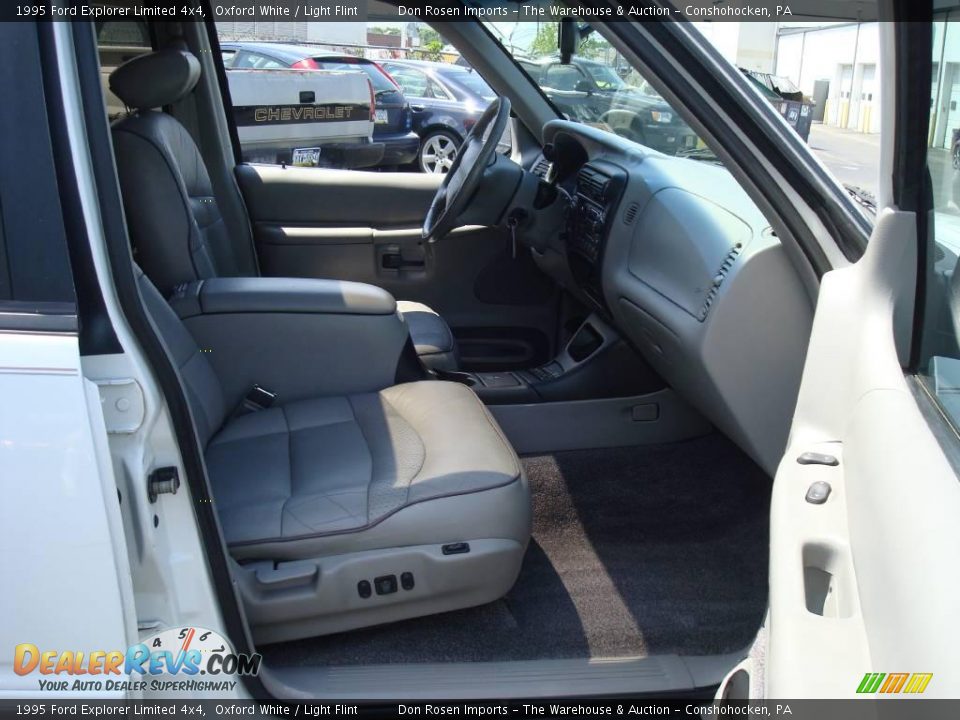 1995 Ford Explorer Limited 4x4 Oxford White / Light Flint Photo #19
