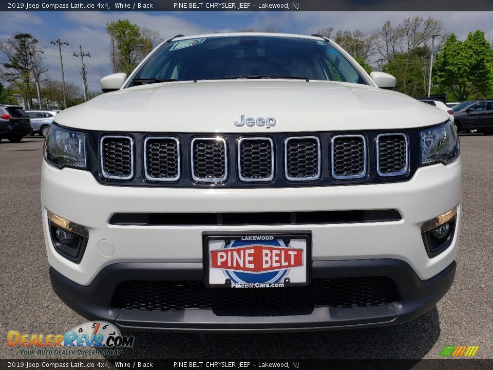 2019 Jeep Compass Latitude 4x4 White / Black Photo #2