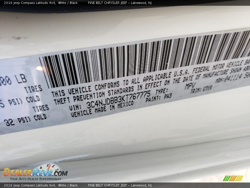 2019 Jeep Compass Latitude 4x4 White / Black Photo #9