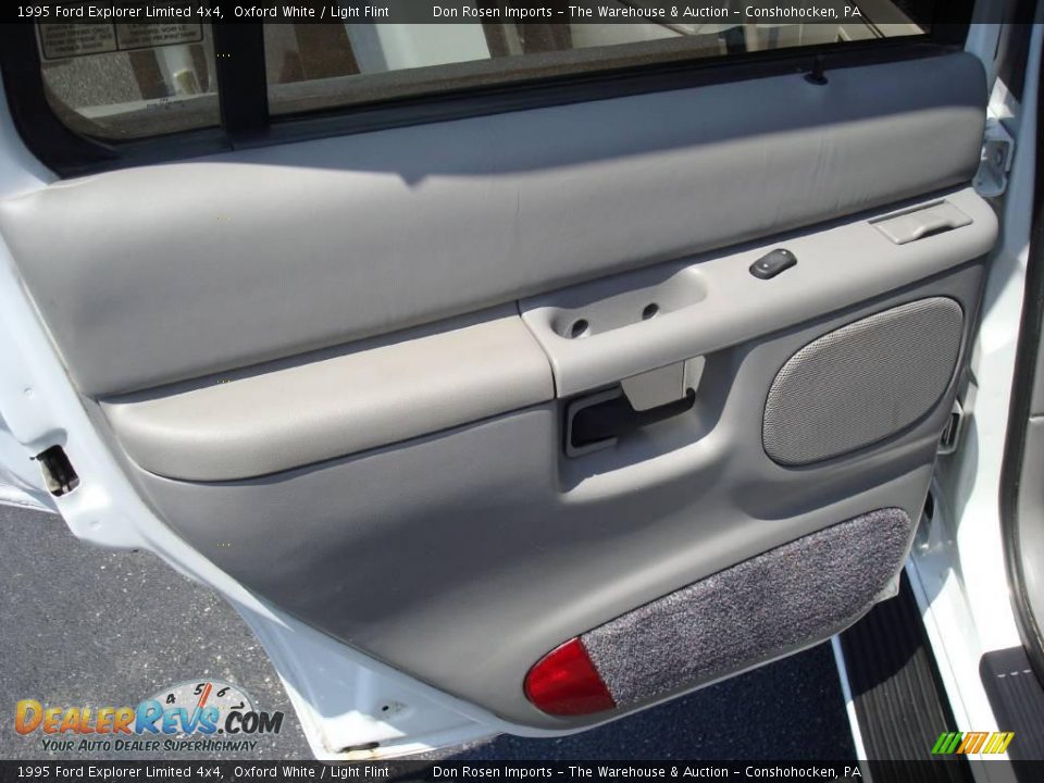 1995 Ford Explorer Limited 4x4 Oxford White / Light Flint Photo #22