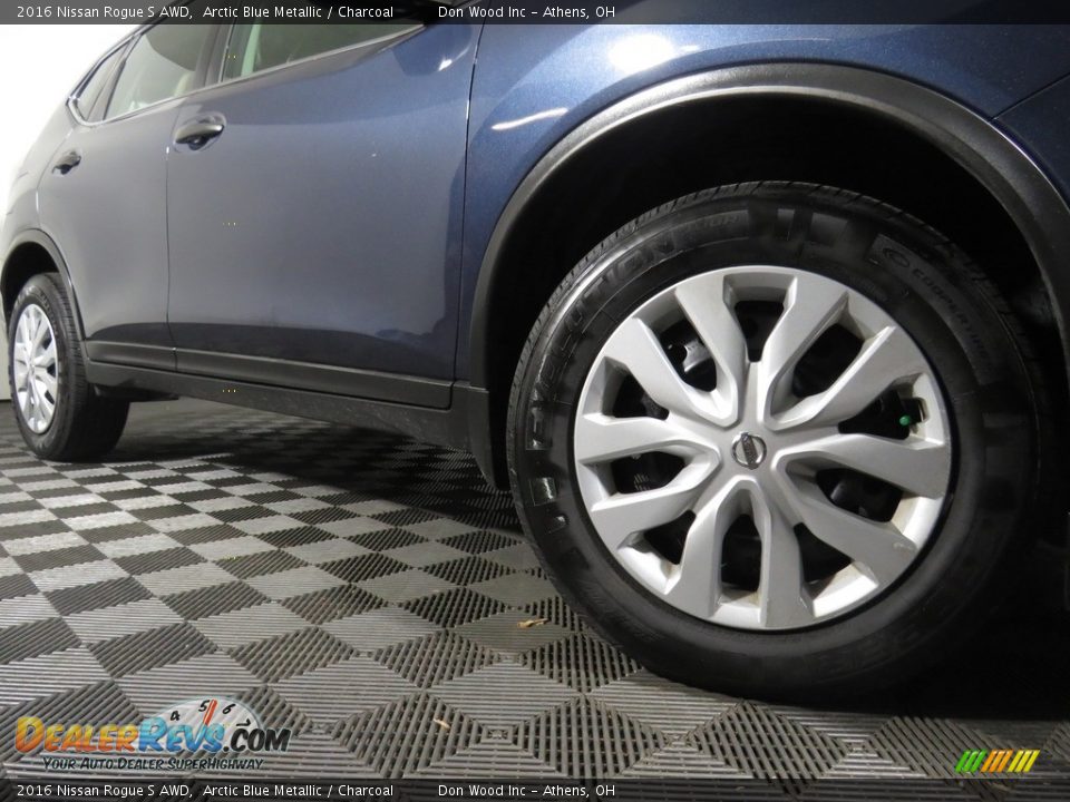 2016 Nissan Rogue S AWD Arctic Blue Metallic / Charcoal Photo #3