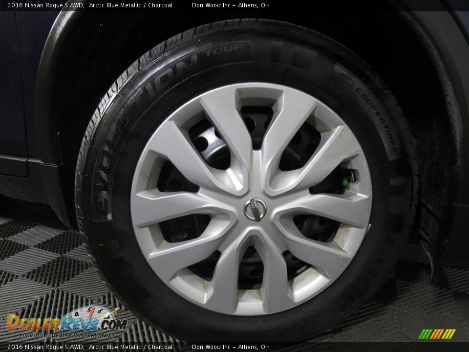 2016 Nissan Rogue S AWD Arctic Blue Metallic / Charcoal Photo #18