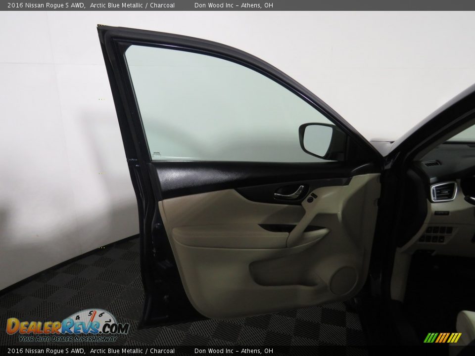 2016 Nissan Rogue S AWD Arctic Blue Metallic / Charcoal Photo #21
