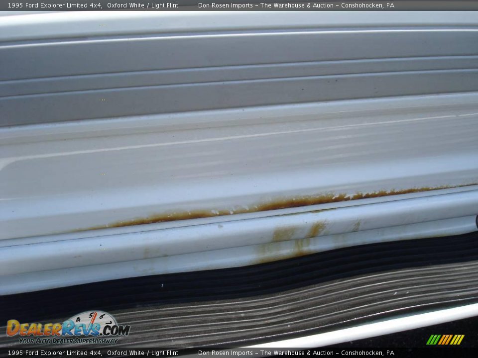 1995 Ford Explorer Limited 4x4 Oxford White / Light Flint Photo #24