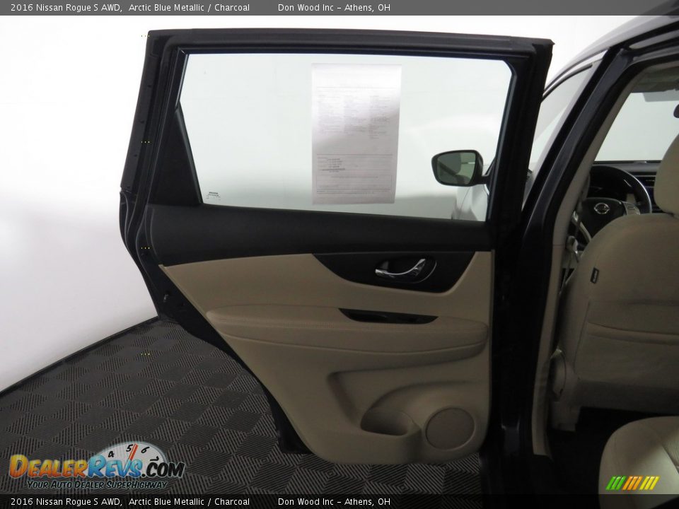 2016 Nissan Rogue S AWD Arctic Blue Metallic / Charcoal Photo #25