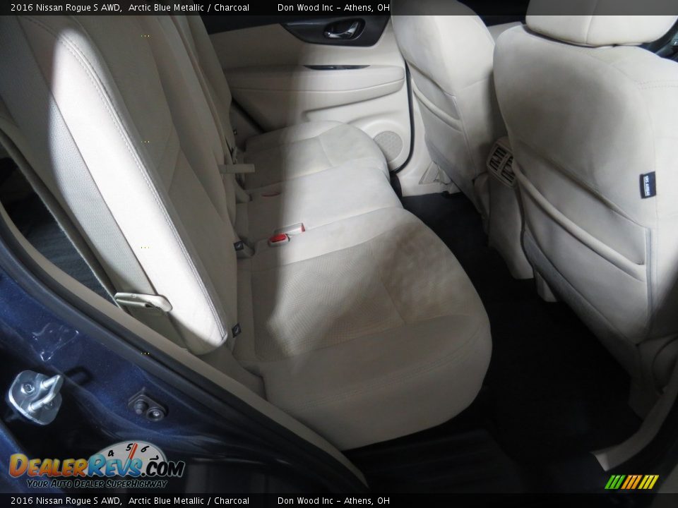 2016 Nissan Rogue S AWD Arctic Blue Metallic / Charcoal Photo #29