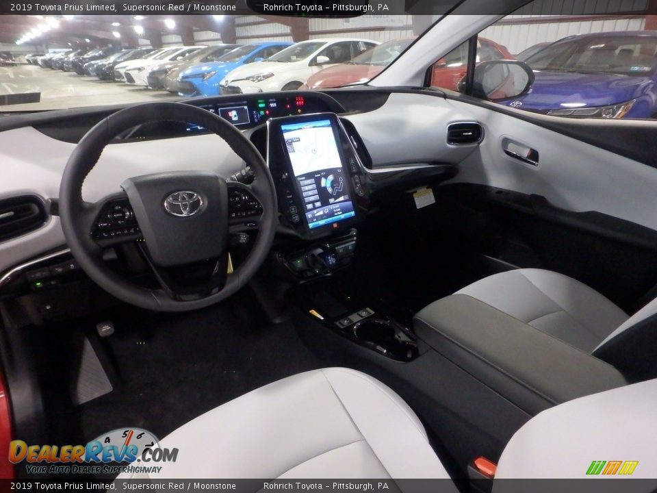 2019 Toyota Prius Limited Supersonic Red / Moonstone Photo #8