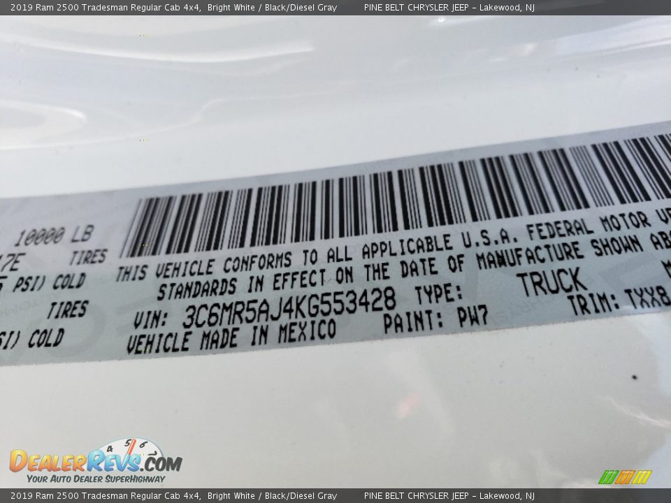 2019 Ram 2500 Tradesman Regular Cab 4x4 Bright White / Black/Diesel Gray Photo #9