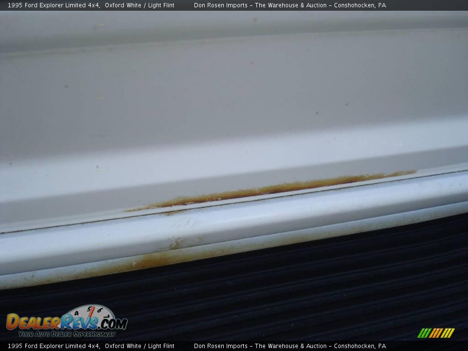 1995 Ford Explorer Limited 4x4 Oxford White / Light Flint Photo #28