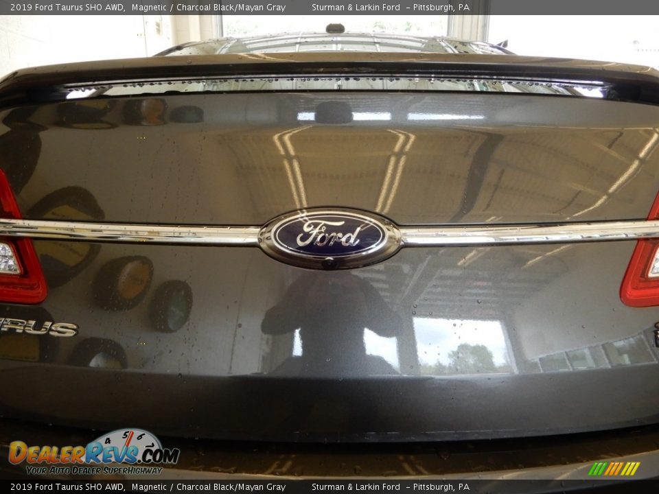 2019 Ford Taurus SHO AWD Magnetic / Charcoal Black/Mayan Gray Photo #7