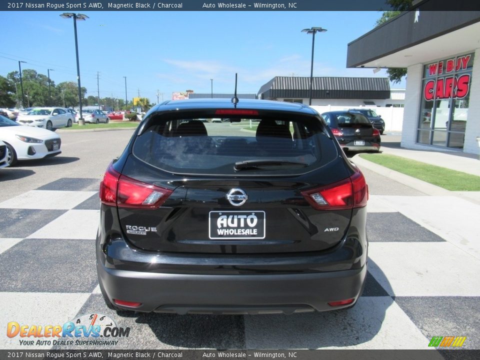 2017 Nissan Rogue Sport S AWD Magnetic Black / Charcoal Photo #4
